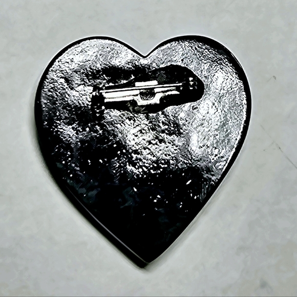 Cute retro 80s heart studded heart black with soft colors brooch - Picture 5 of 6